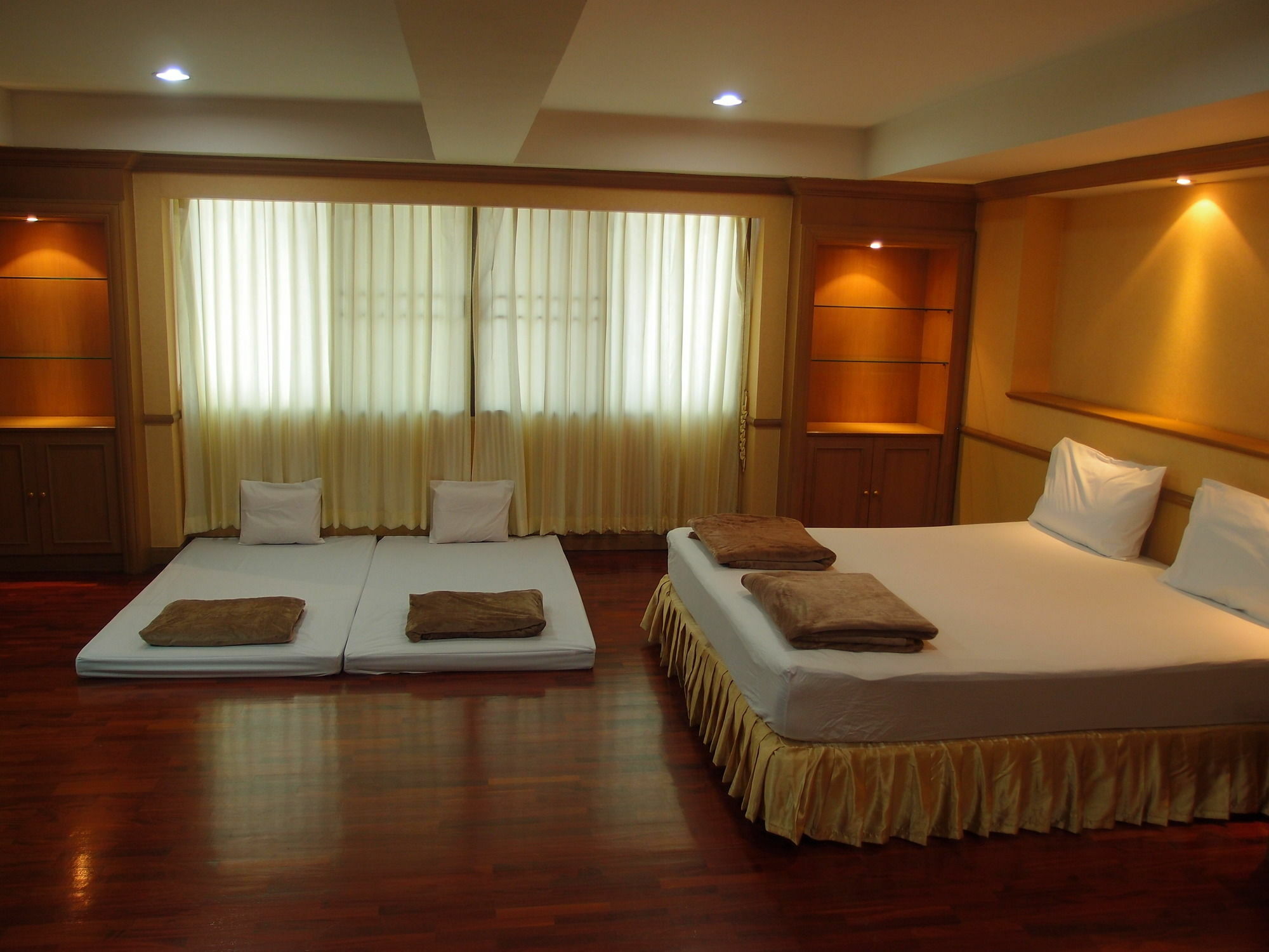 Alameda Suites Hotel Bangkok Kültér fotó