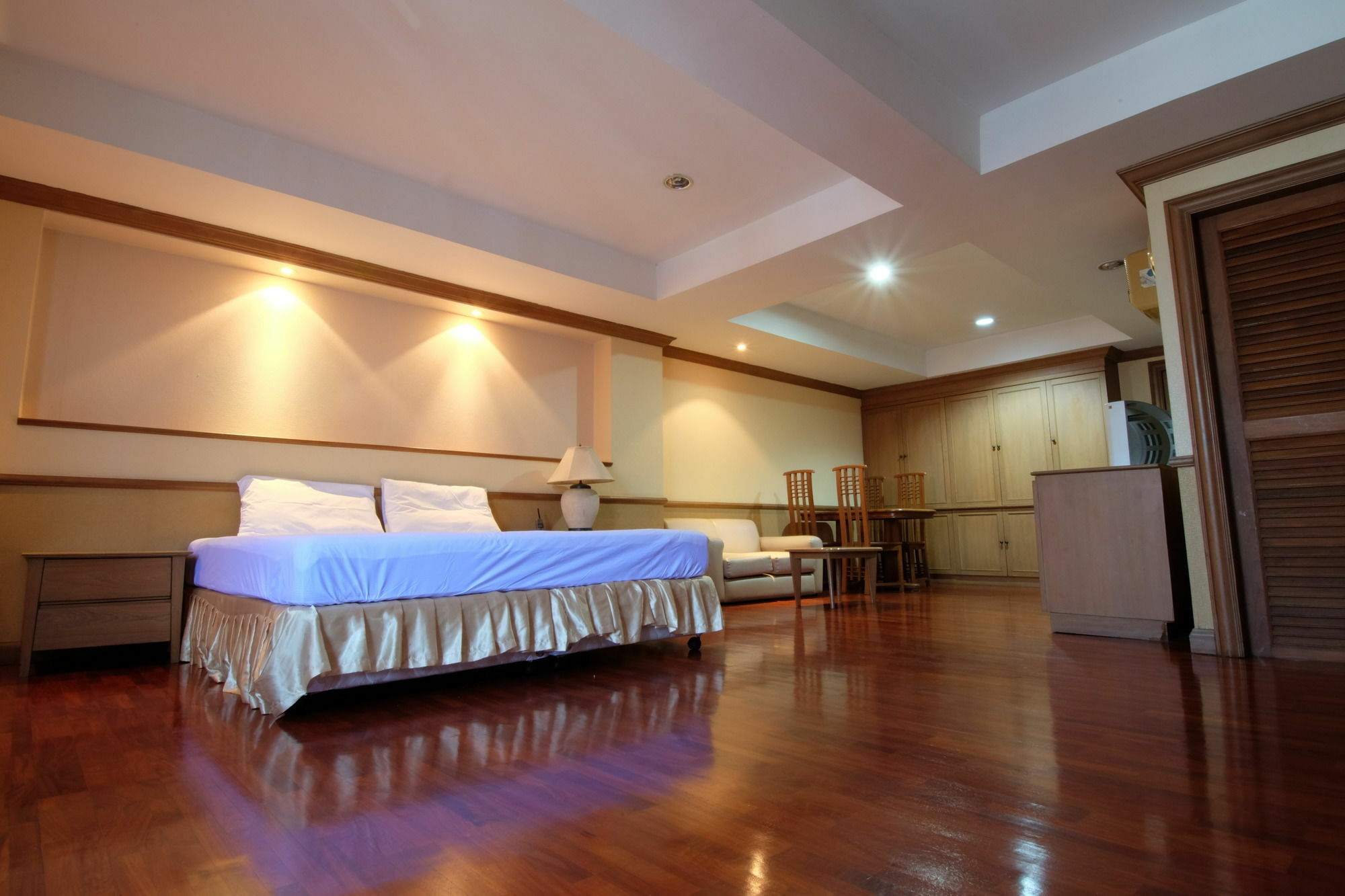 Alameda Suites Hotel Bangkok Kültér fotó